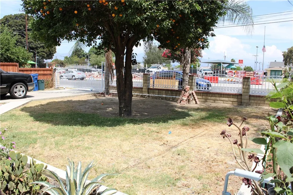 12130 Elliott Avenue El Monte, CA 91732