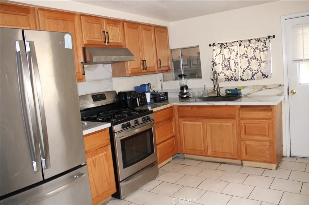 12130 Elliott Avenue El Monte, CA 91732