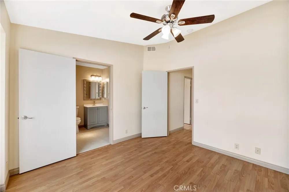 7420 Corbin ave #8 Reseda, CA 91335