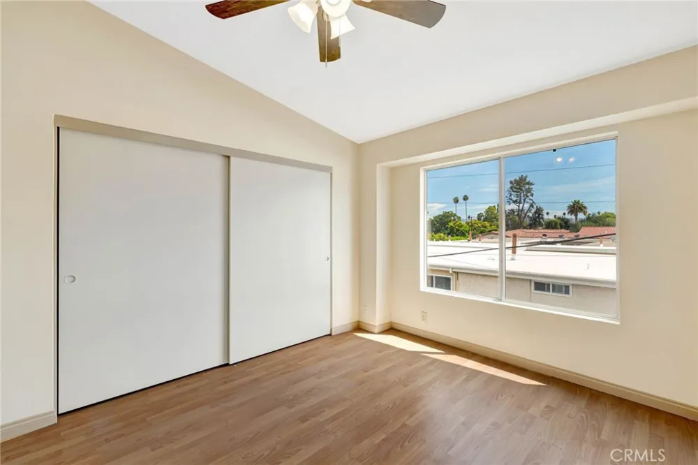 7420 Corbin ave #8 Reseda, CA 91335