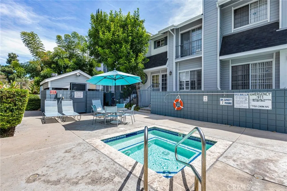7420 Corbin ave #8 Reseda, CA 91335
