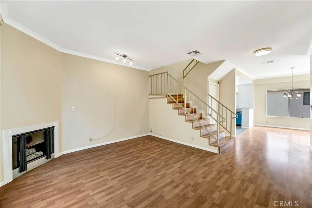 7420 Corbin ave #8 Reseda, CA 91335