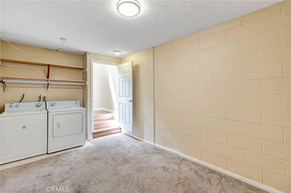 7420 Corbin ave #8 Reseda, CA 91335