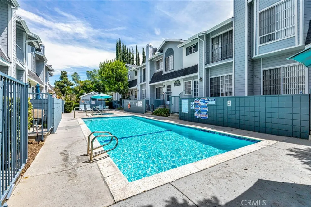 7420 Corbin ave #8 Reseda, CA 91335