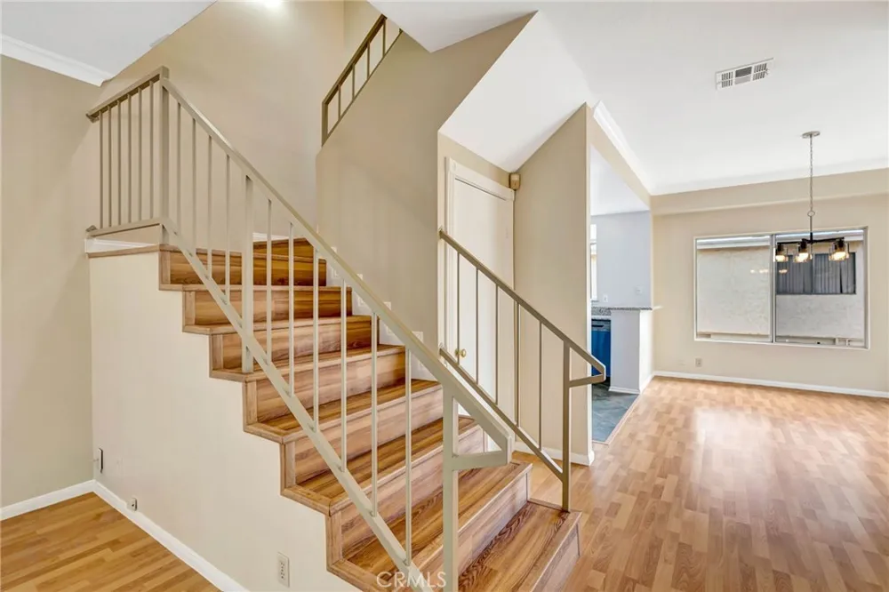 7420 Corbin ave #8 Reseda, CA 91335