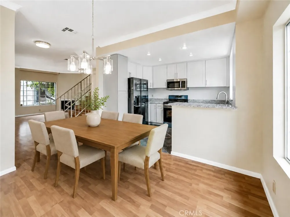 7420 Corbin ave #8 Reseda, CA 91335