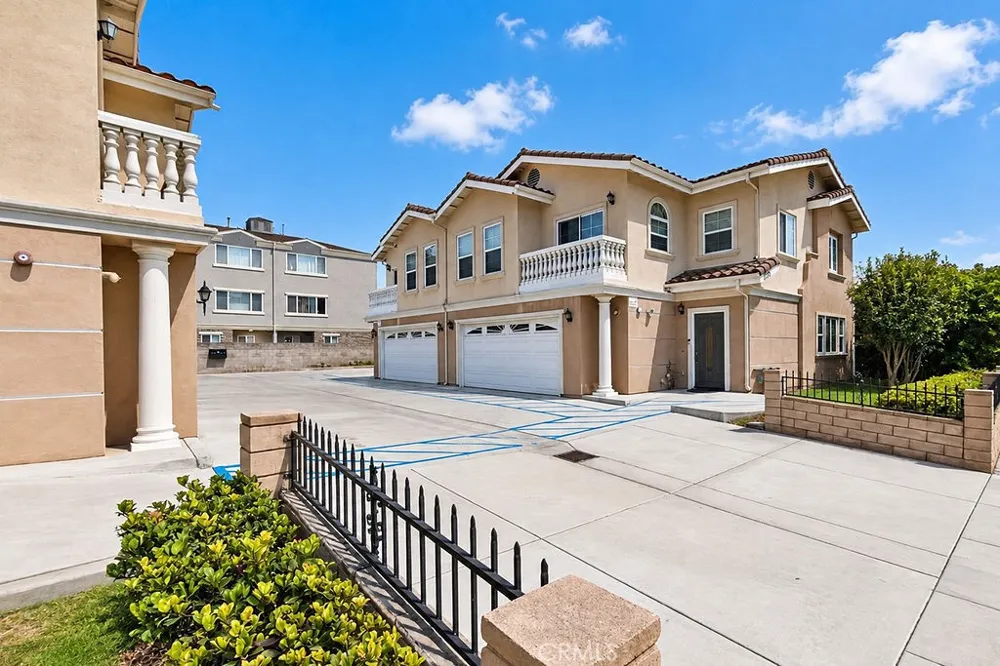7592 Artesia Blvd #D Buena Park, CA 90621
