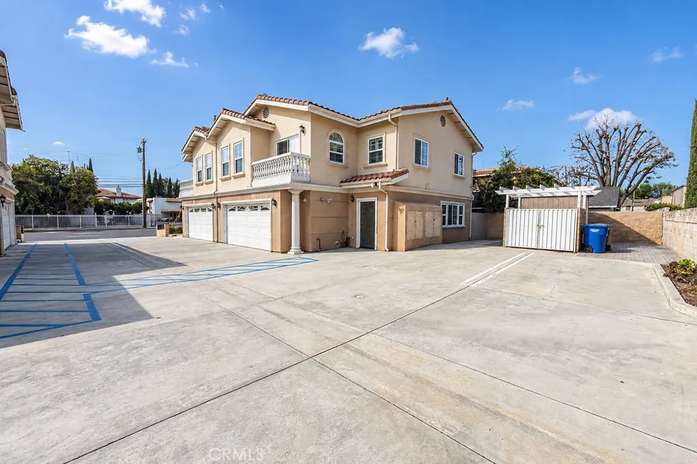 7592 Artesia Blvd #D Buena Park, CA 90621