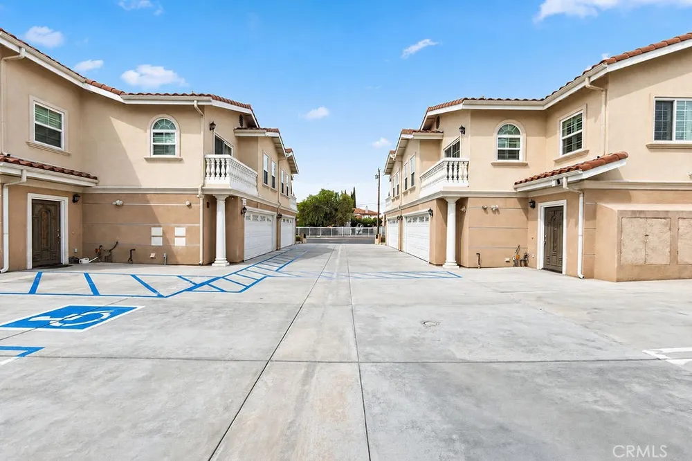 7592 Artesia Blvd #D Buena Park, CA 90621