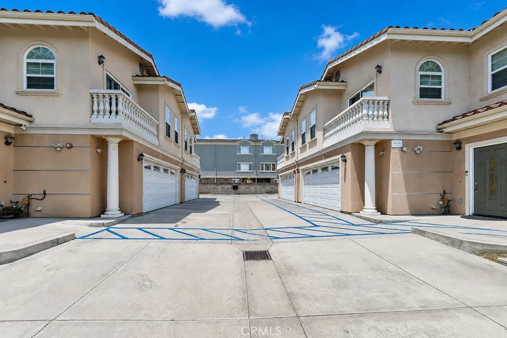7592 Artesia Blvd #D Buena Park, CA 90621