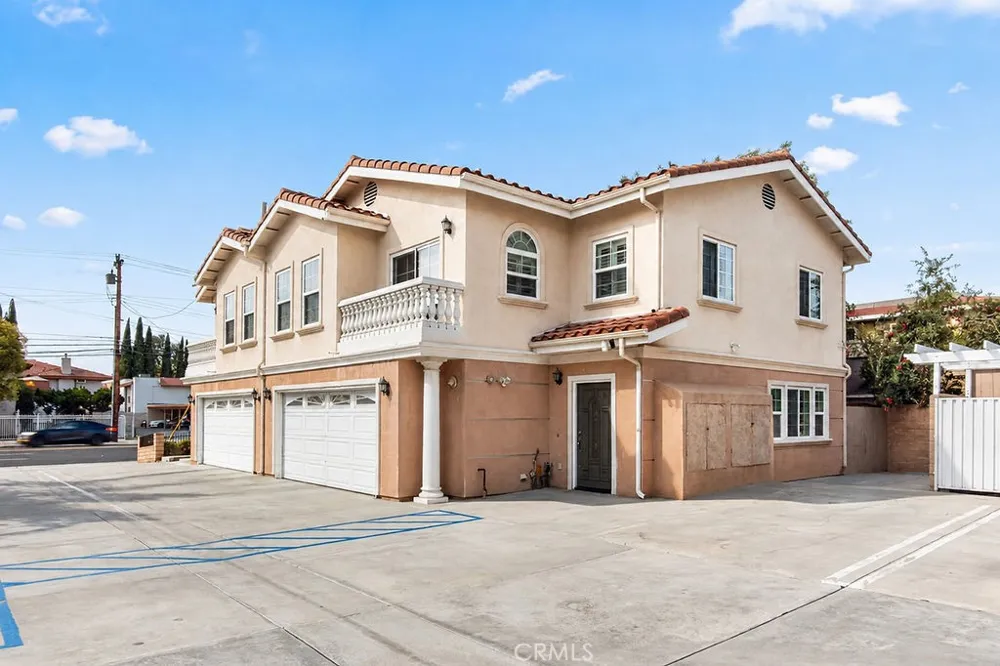 7592 Artesia Blvd #D Buena Park, CA 90621