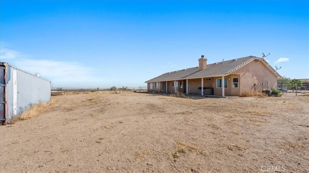 12858 Atsina Phelan, CA 92371
