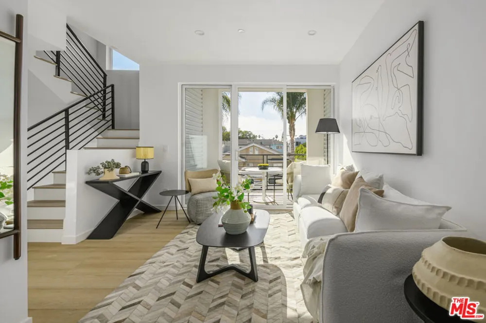 5847 David Avenue Los Angeles, CA 90034