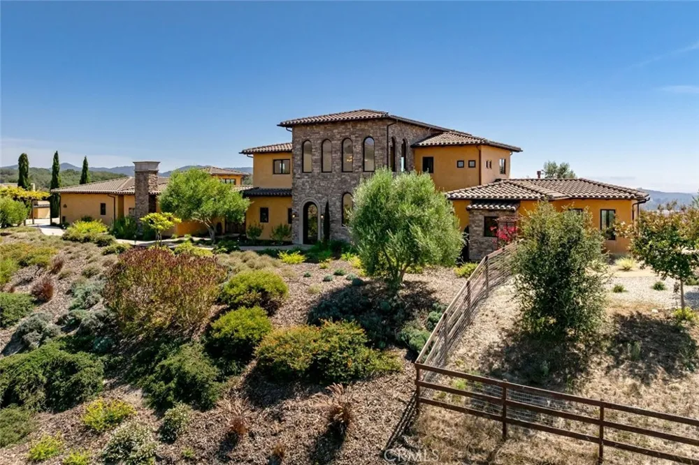 3515 Camino Purisima Arroyo Grande, CA 93420