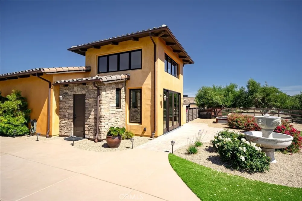 3515 Camino Purisima Arroyo Grande, CA 93420