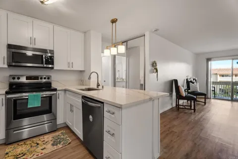 1801 Diamond Street #3-205
