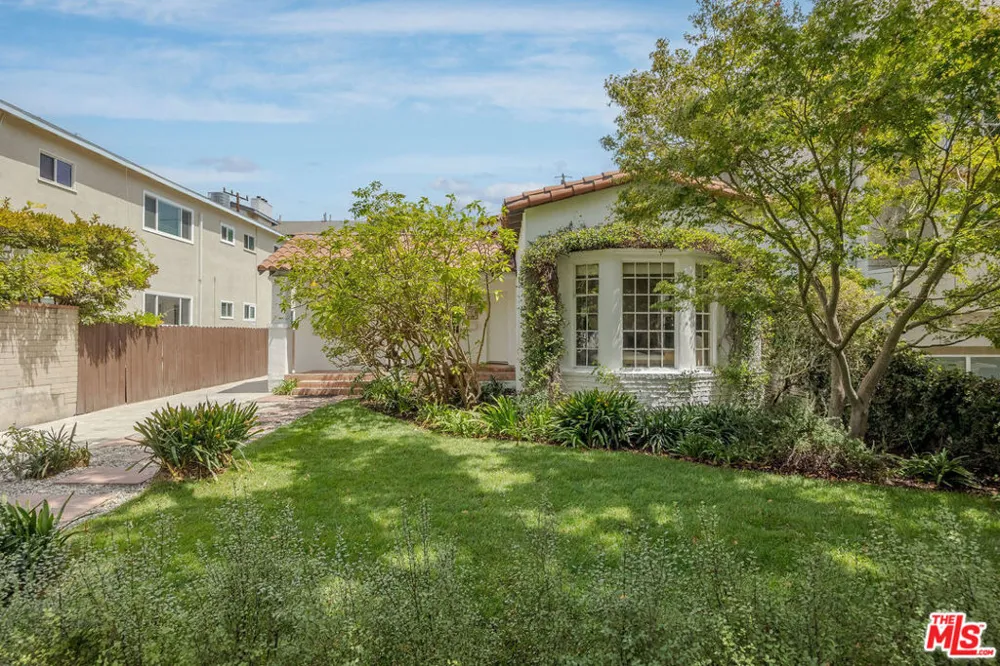 718 Westbourne Drive West Hollywood, CA 90069