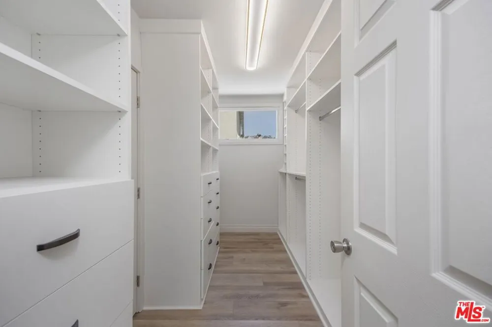 718 Westbourne Drive West Hollywood, CA 90069