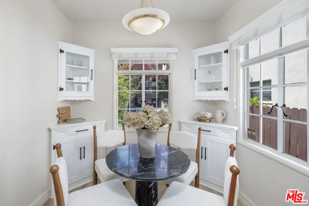 718 Westbourne Drive West Hollywood, CA 90069