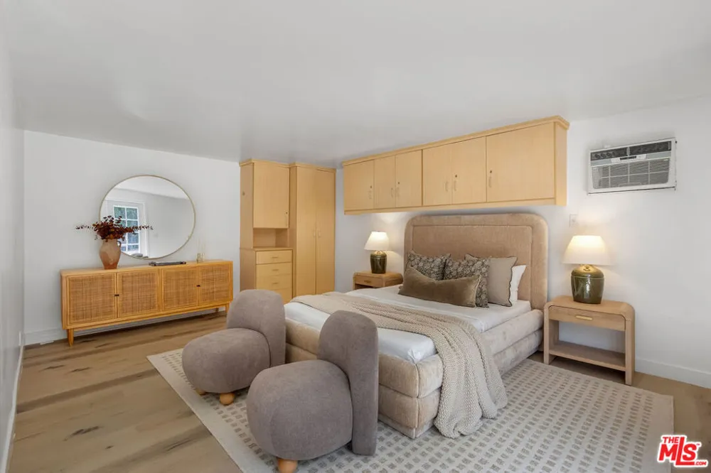 718 Westbourne Drive West Hollywood, CA 90069