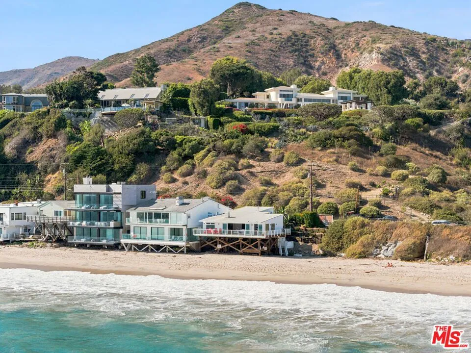 24742 Malibu Road Malibu, CA 90265