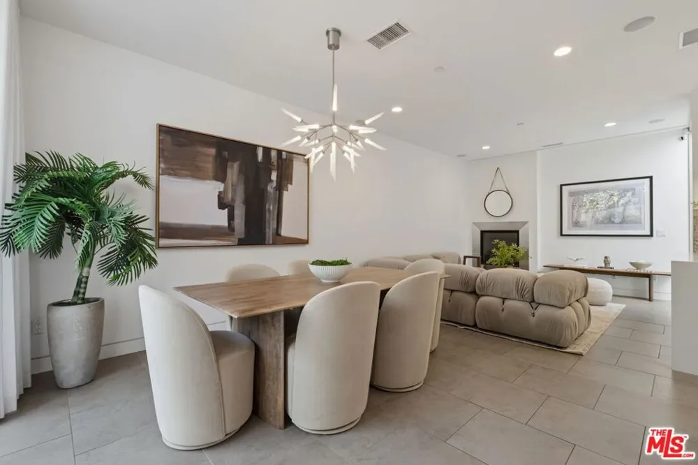 853 21st Street #104 Santa Monica, CA 90403
