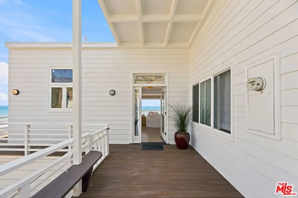 24742 Malibu Road Malibu, CA 90265
