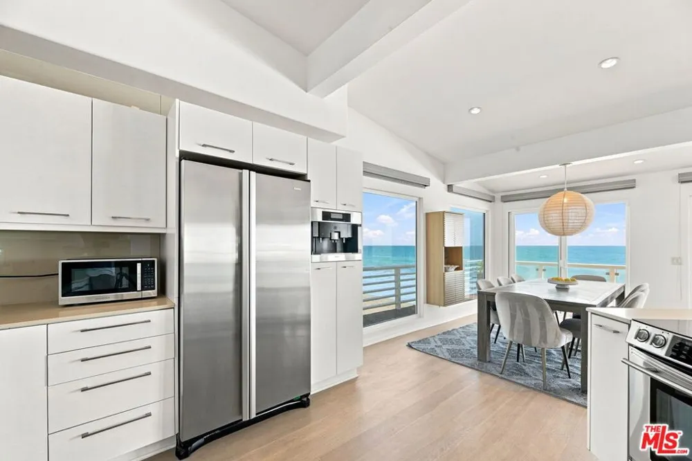 24742 Malibu Road Malibu, CA 90265