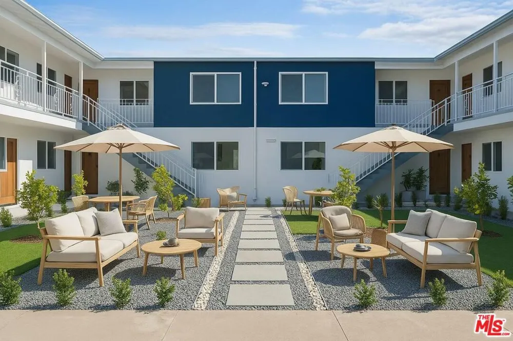420 S Sepulveda Boulevard #3 Los Angeles, CA 90049