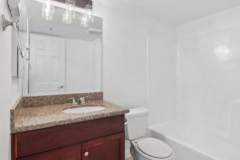 5648 Amaya Drive #118 La Mesa, CA 91942