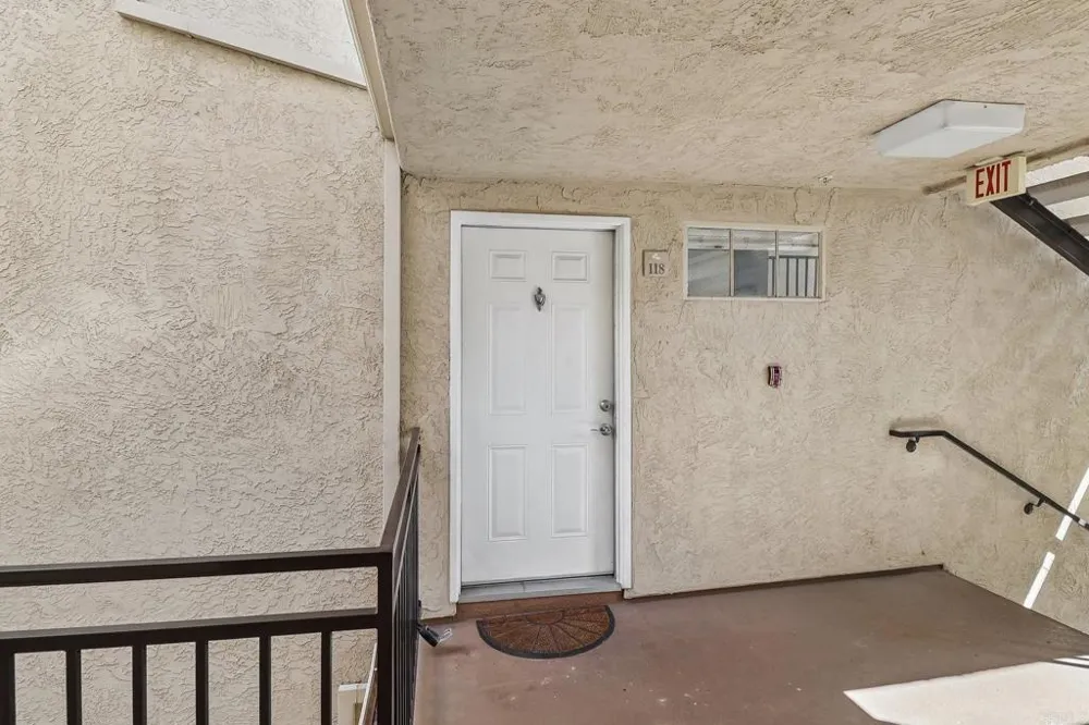 5648 Amaya Drive #118 La Mesa, CA 91942