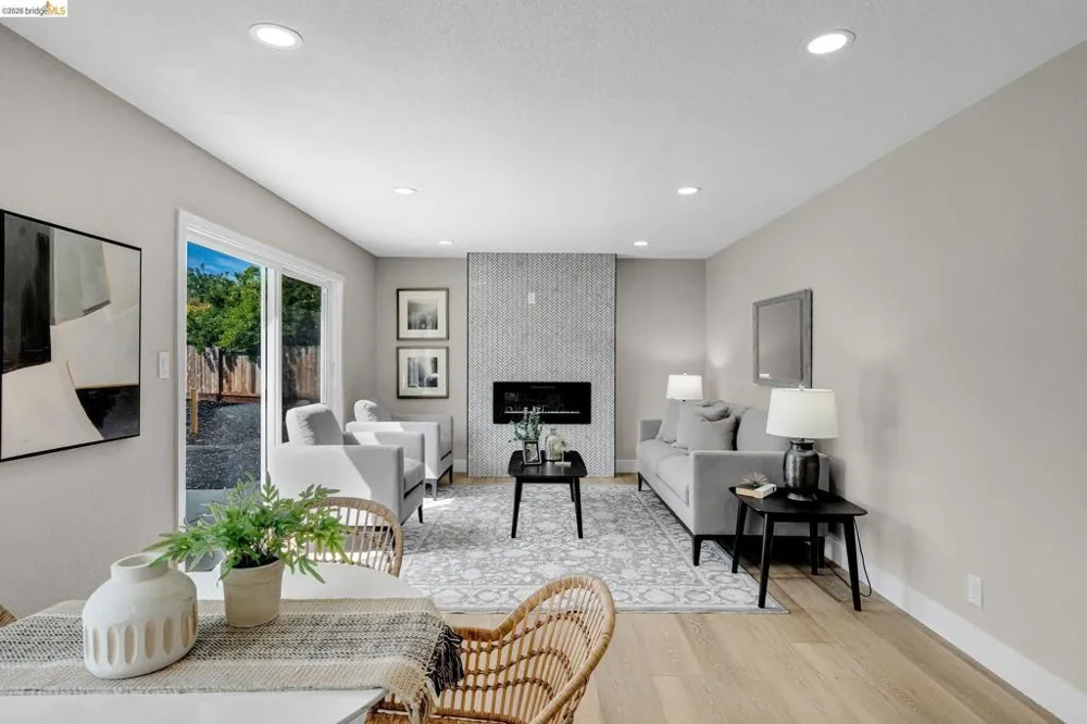 3672 Glacier Ct Pleasanton, CA 94588