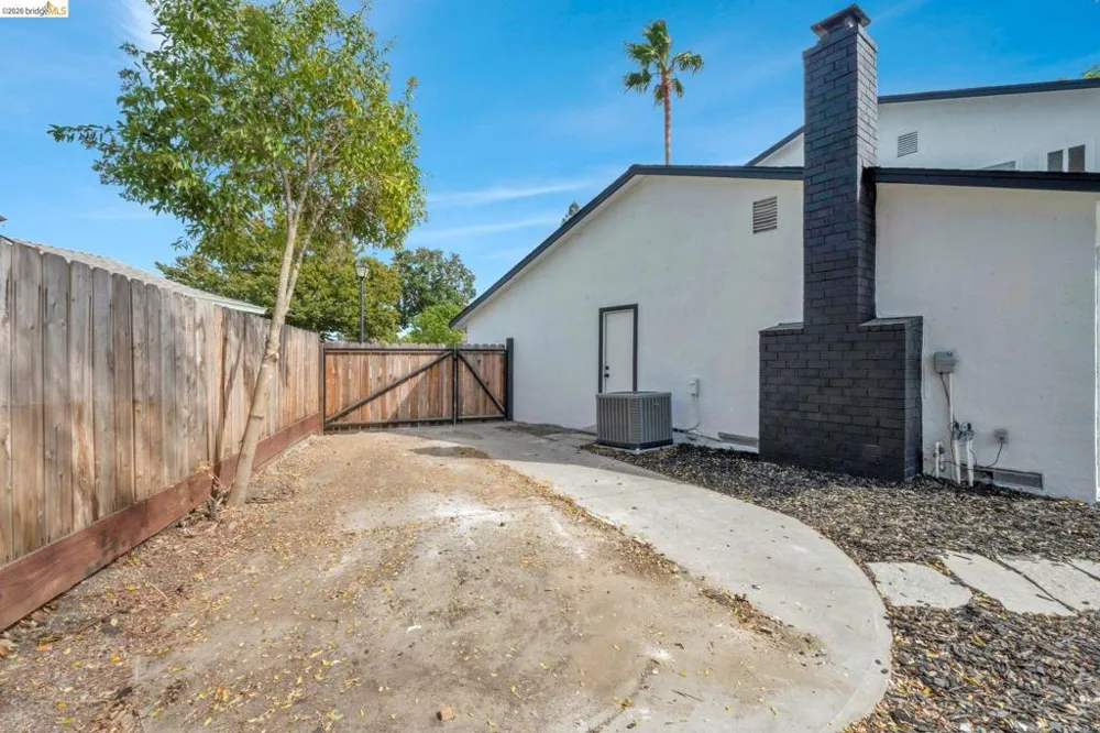 3672 Glacier Ct Pleasanton, CA 94588