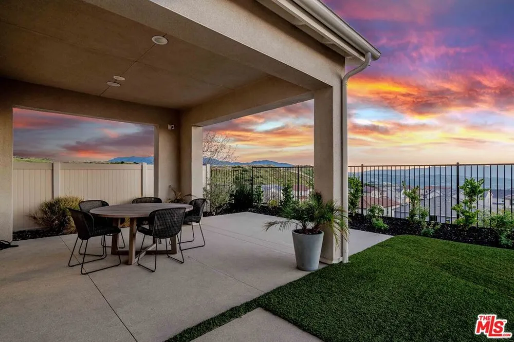 28609 Windbreak Terrace Santa Clarita, CA 91350