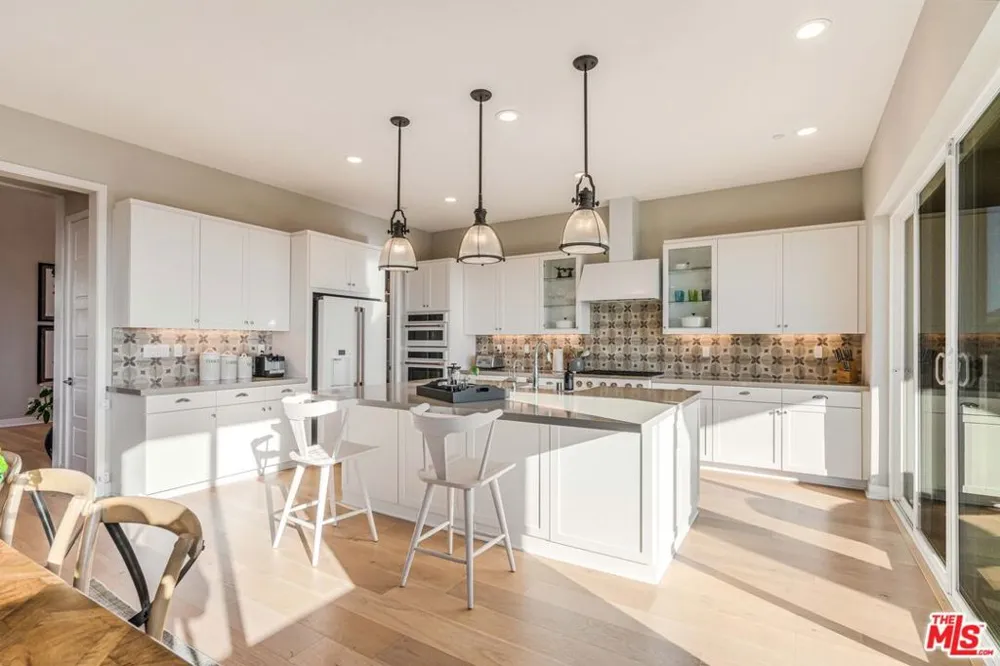 28609 Windbreak Terrace Santa Clarita, CA 91350