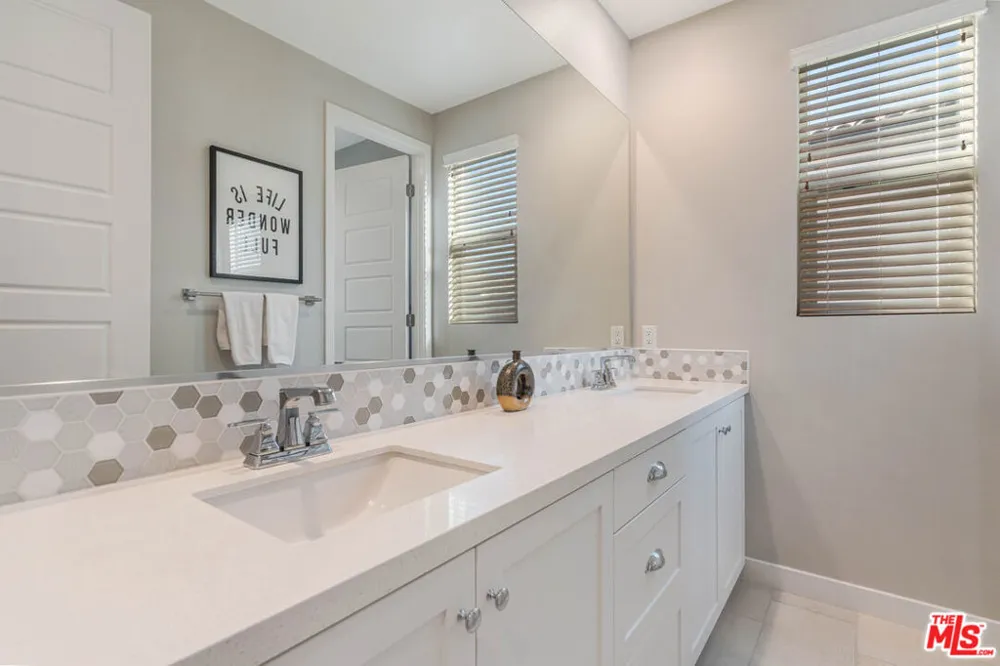 28609 Windbreak Terrace Santa Clarita, CA 91350