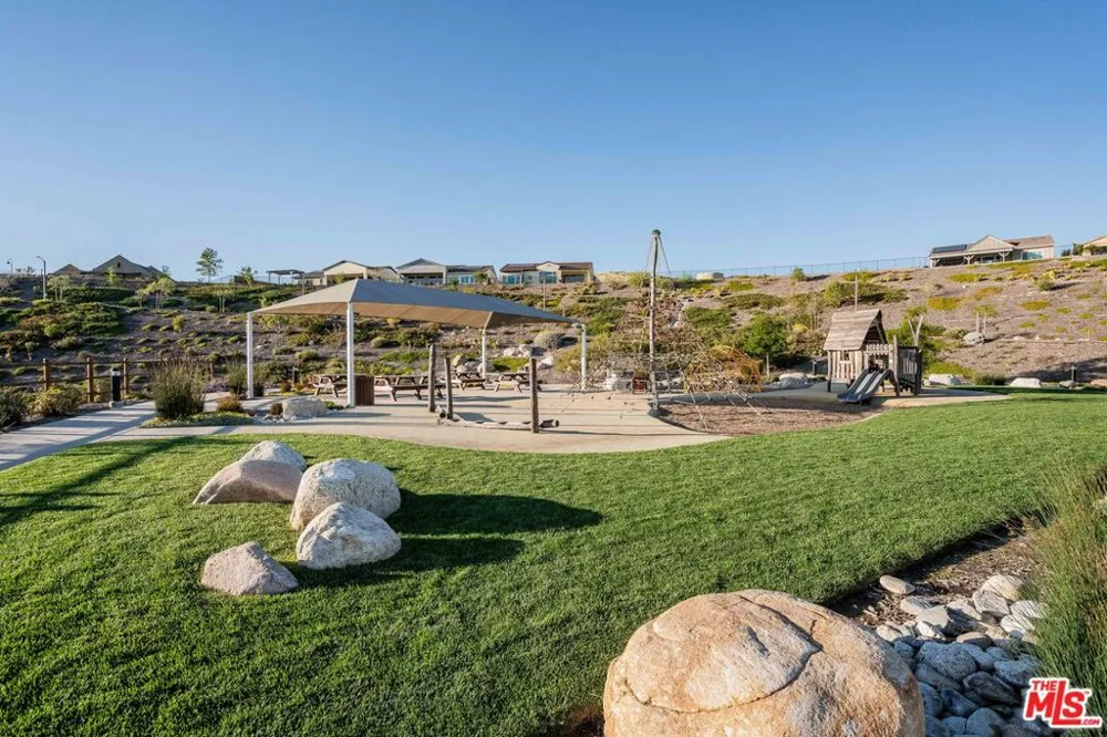 28609 Windbreak Terrace Santa Clarita, CA 91350