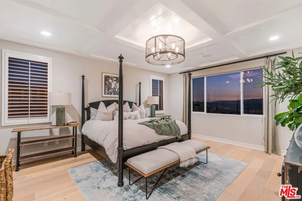 28609 Windbreak Terrace Santa Clarita, CA 91350