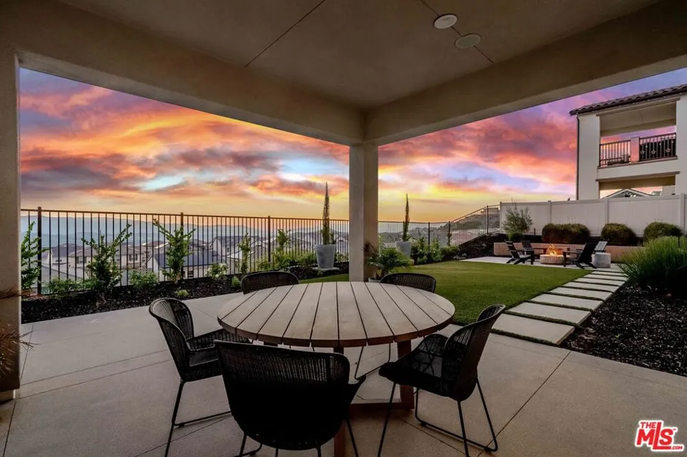28609 Windbreak Terrace Santa Clarita, CA 91350