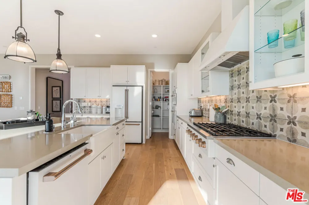 28609 Windbreak Terrace Santa Clarita, CA 91350