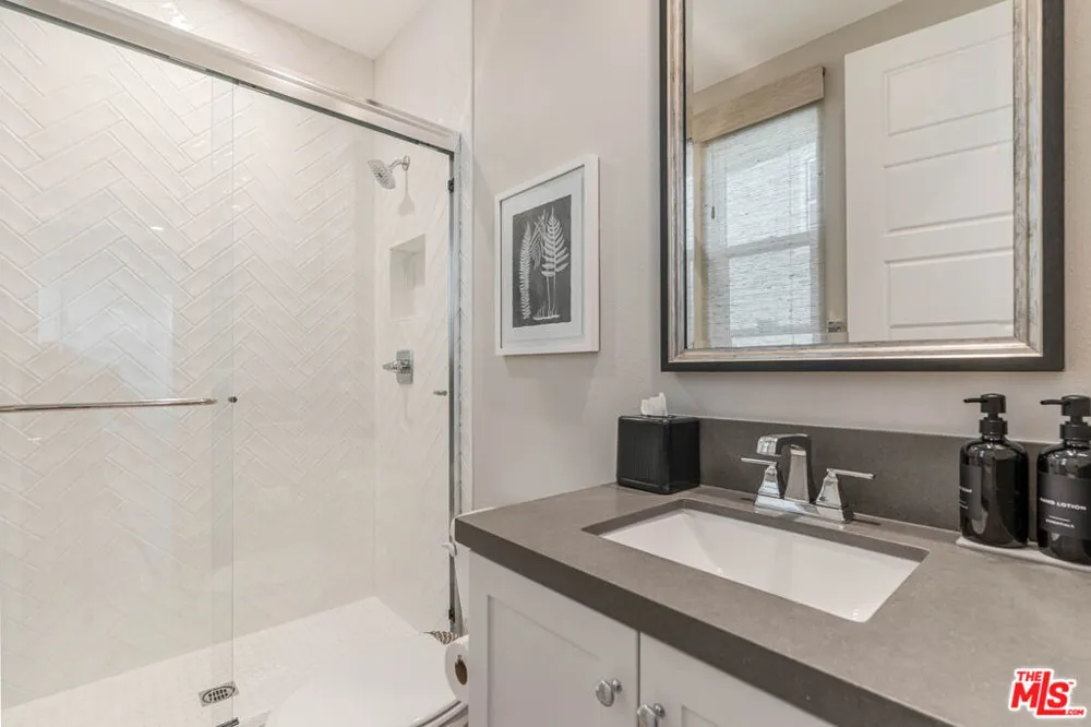 28609 Windbreak Terrace Santa Clarita, CA 91350