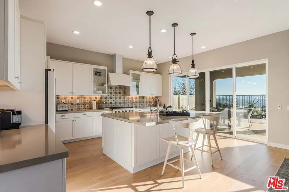 28609 Windbreak Terrace Santa Clarita, CA 91350