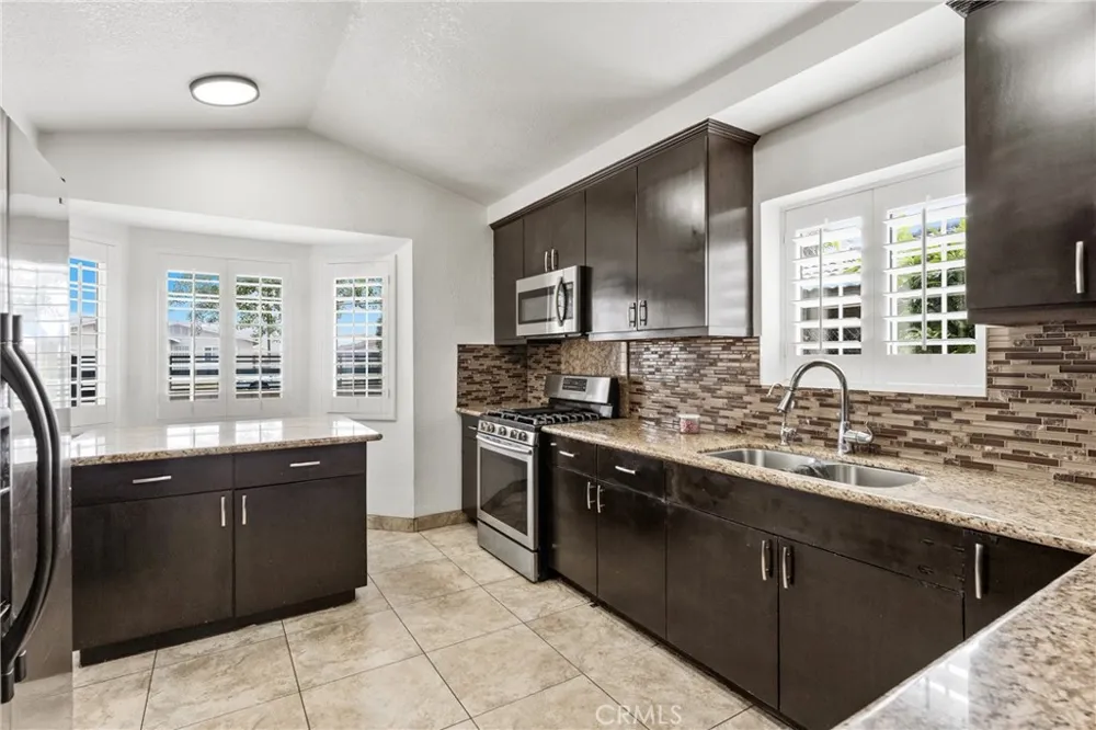 13815 Del Ray Lane Desert Hot Springs, CA 92240