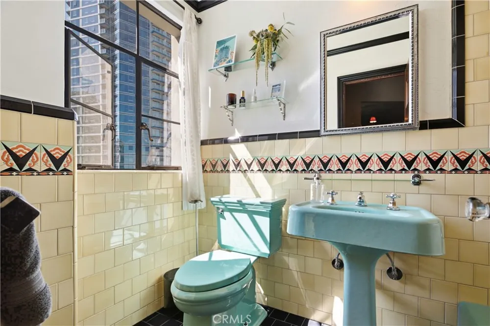 800 E Ocean #1006 Long Beach, CA 90802