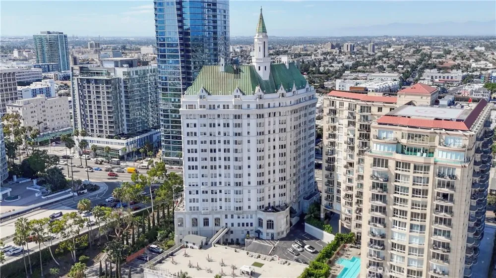 800 E Ocean #1006 Long Beach, CA 90802