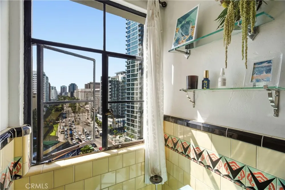 800 E Ocean #1006 Long Beach, CA 90802
