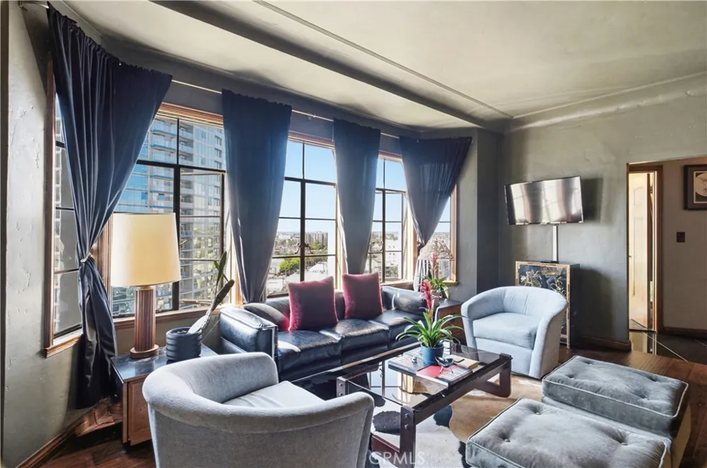 800 E Ocean #1006 Long Beach, CA 90802