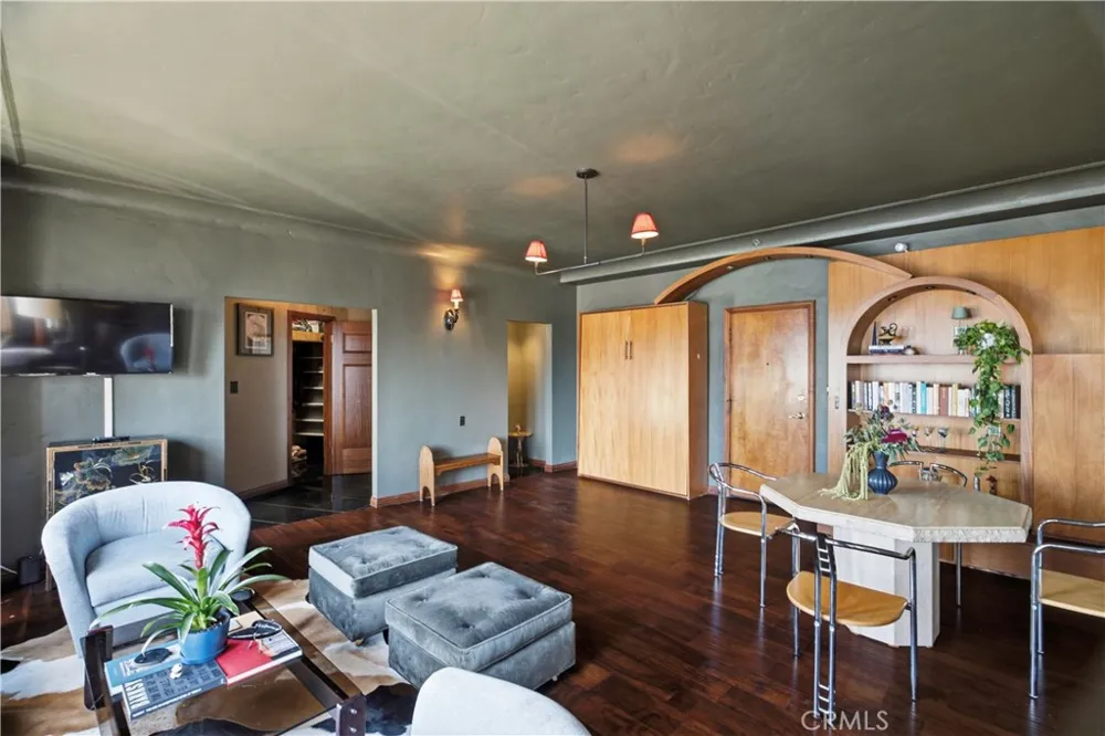 800 E Ocean #1006 Long Beach, CA 90802