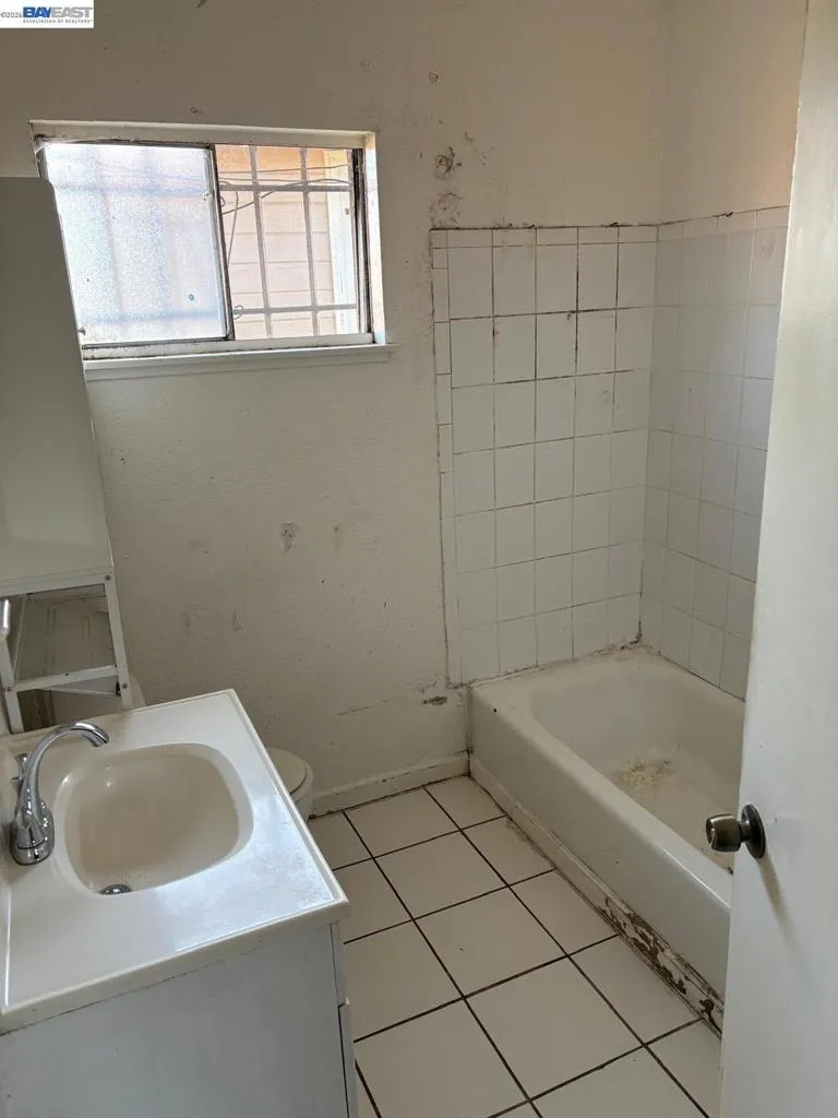 316 S 28th st Richmond, CA 94804