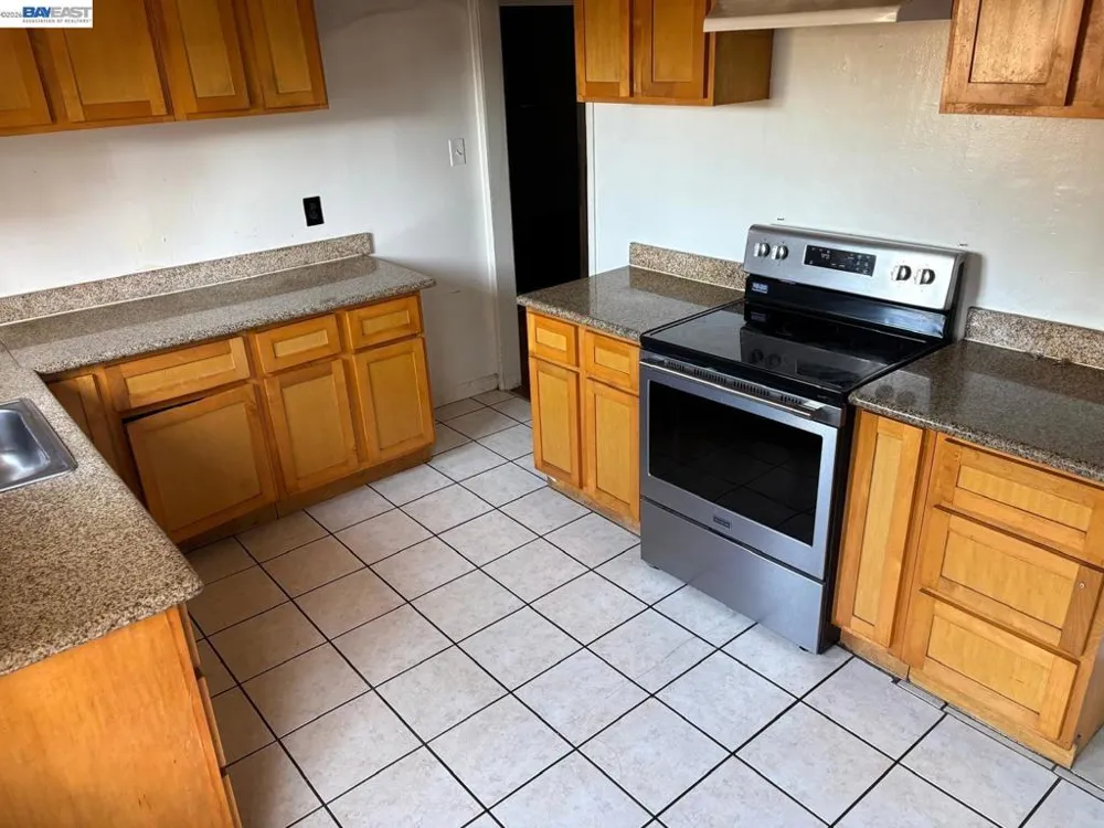 316 S 28th st Richmond, CA 94804